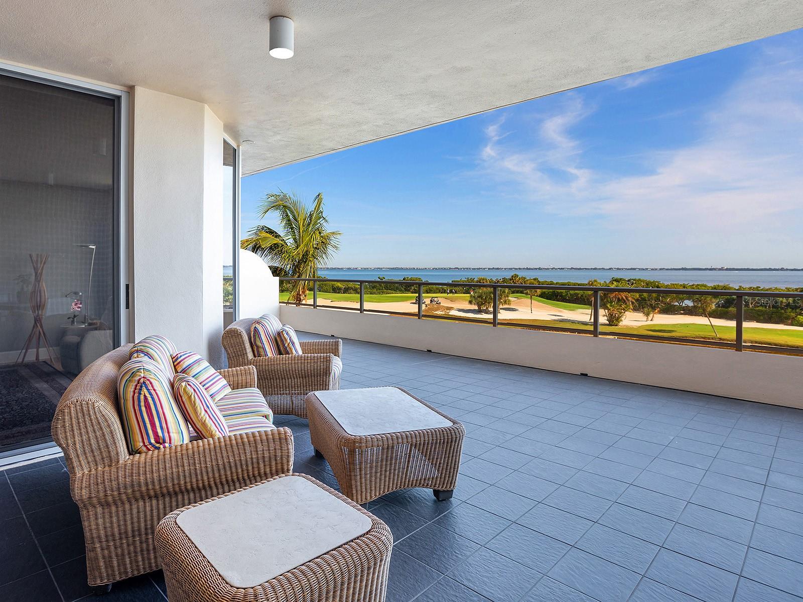 3040 GRAND BAY BLVD #213