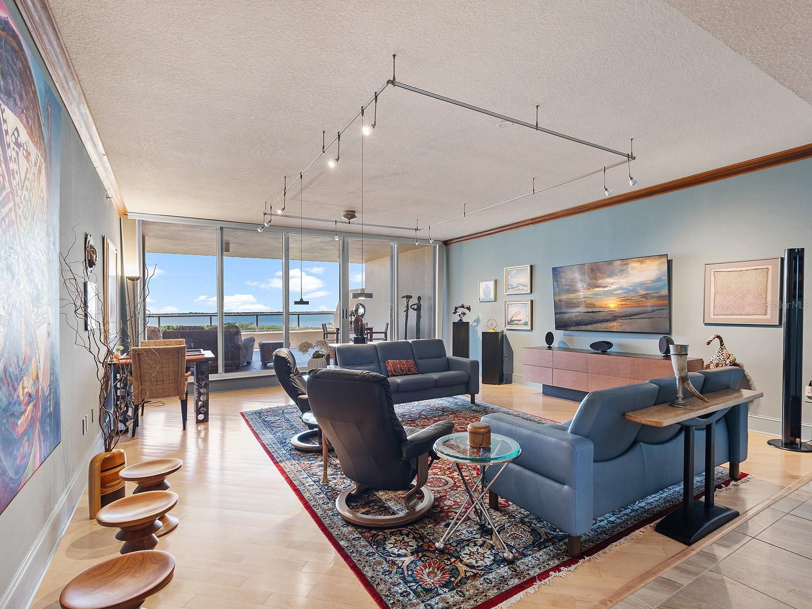 3040 GRAND BAY BLVD #213