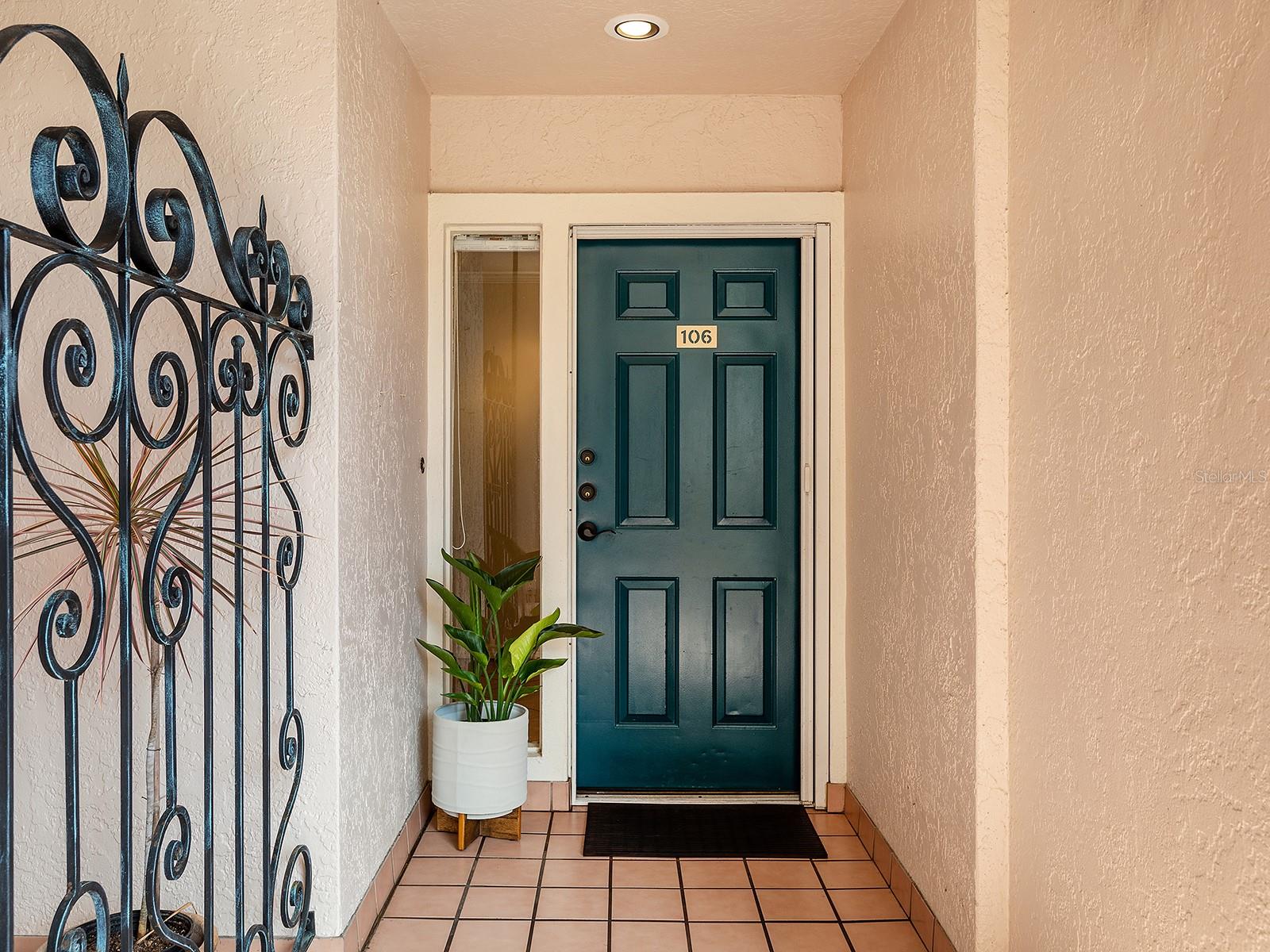 5420 EAGLES POINT CIR #106