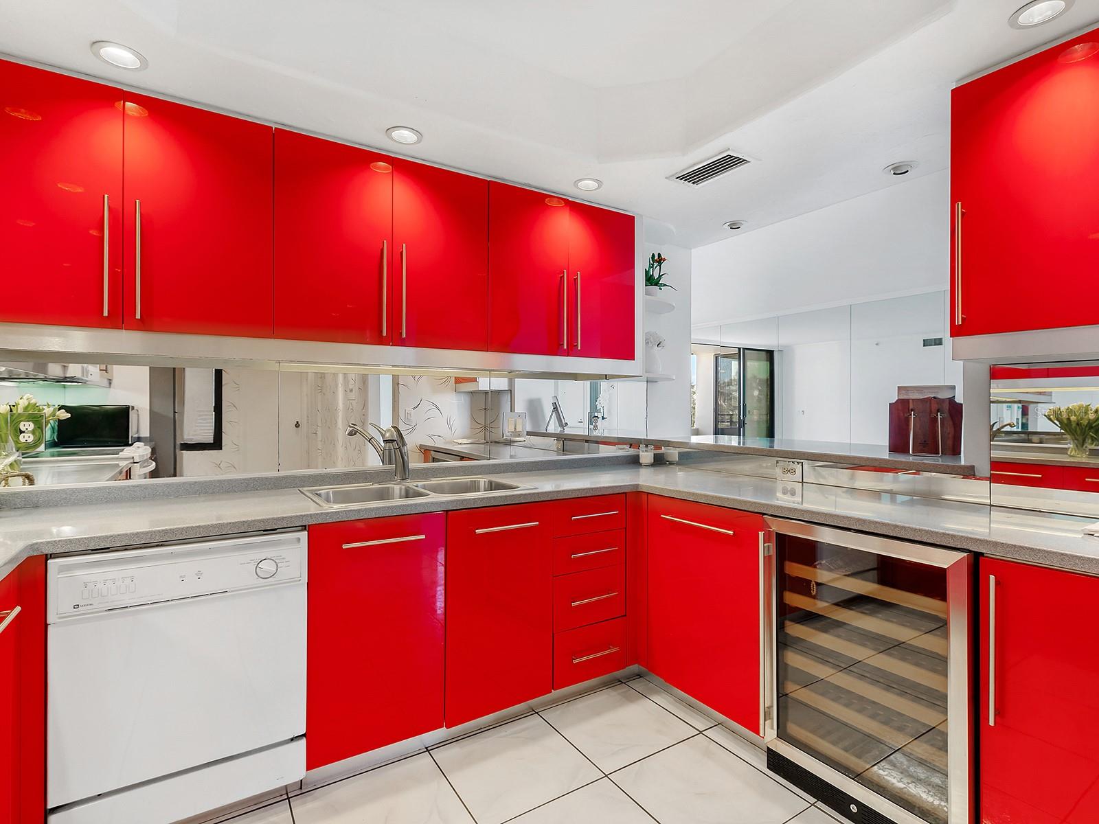 1255 N GULFSTREAM AVE #205