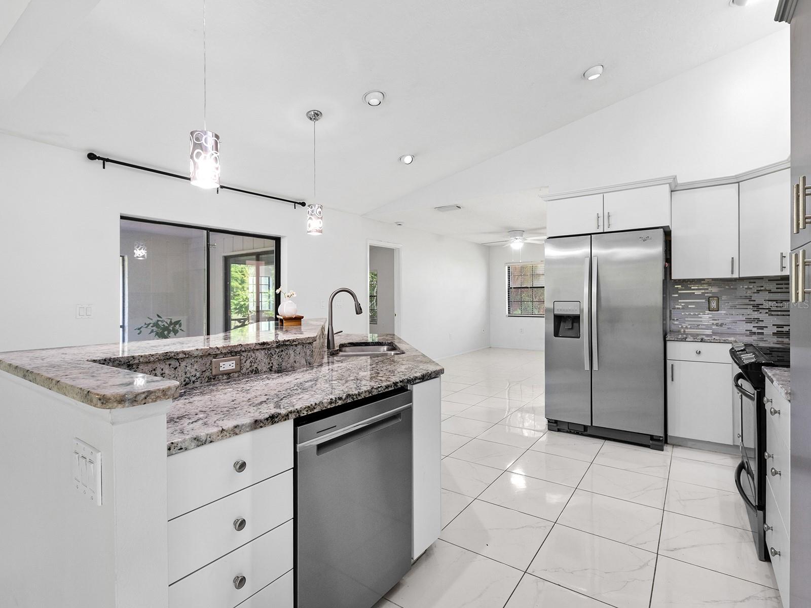 1756 COTTONWOOD TRL