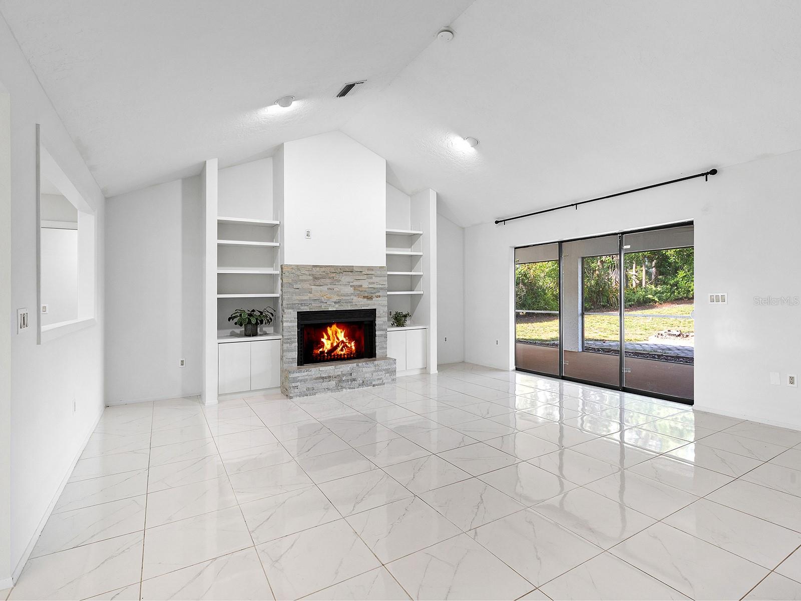 1756 COTTONWOOD TRL