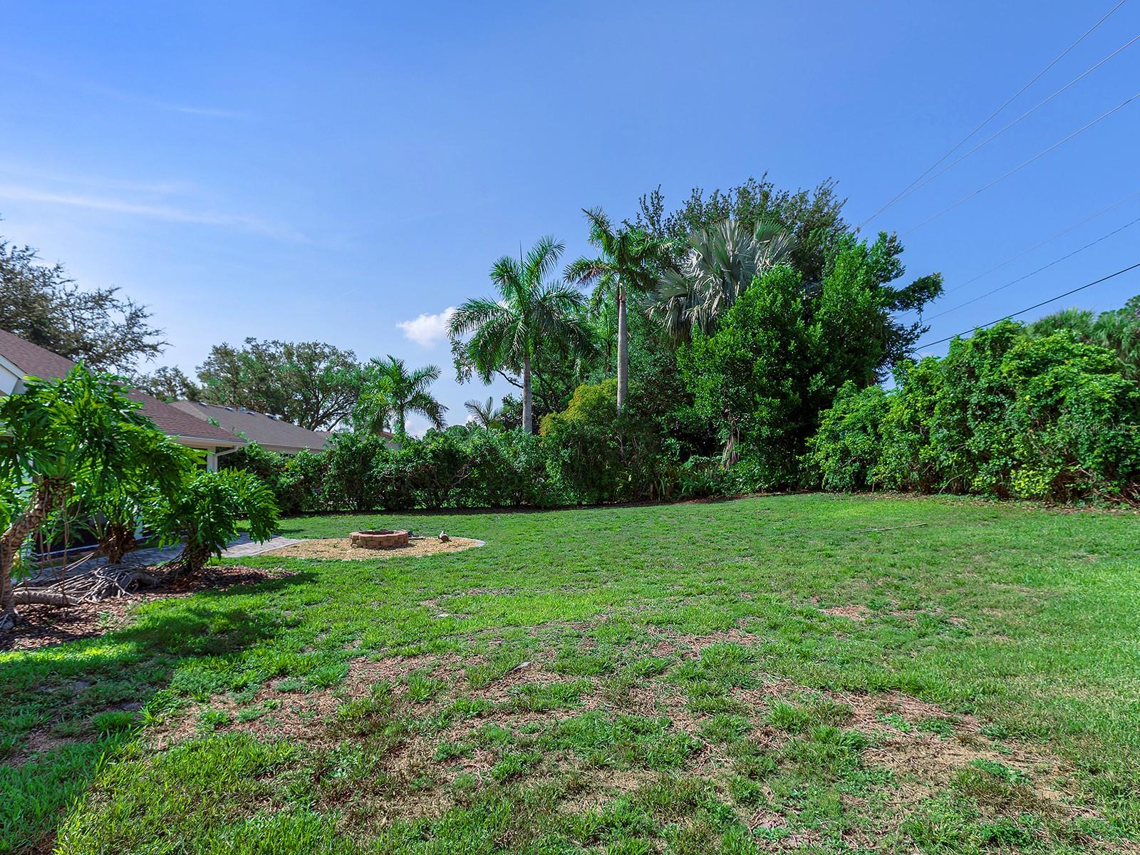 1756 COTTONWOOD TRL