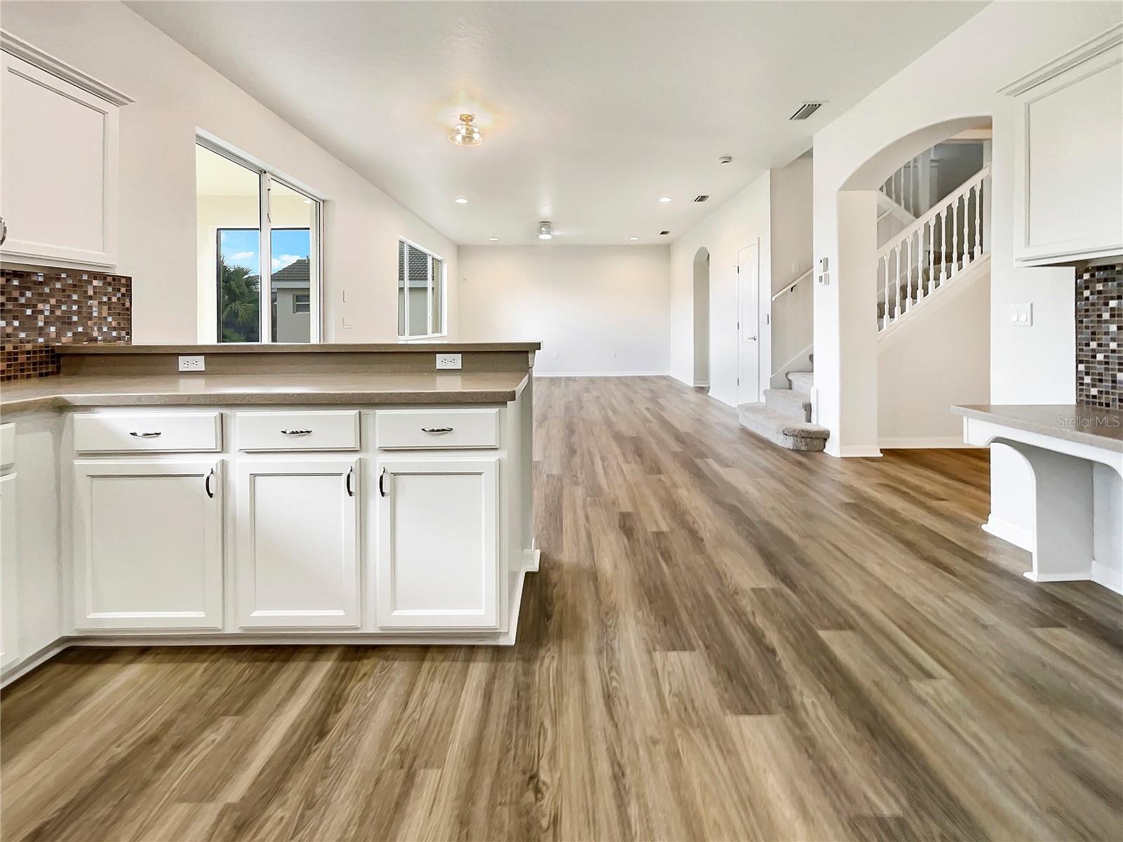 9003 WILLOWBROOK CIR