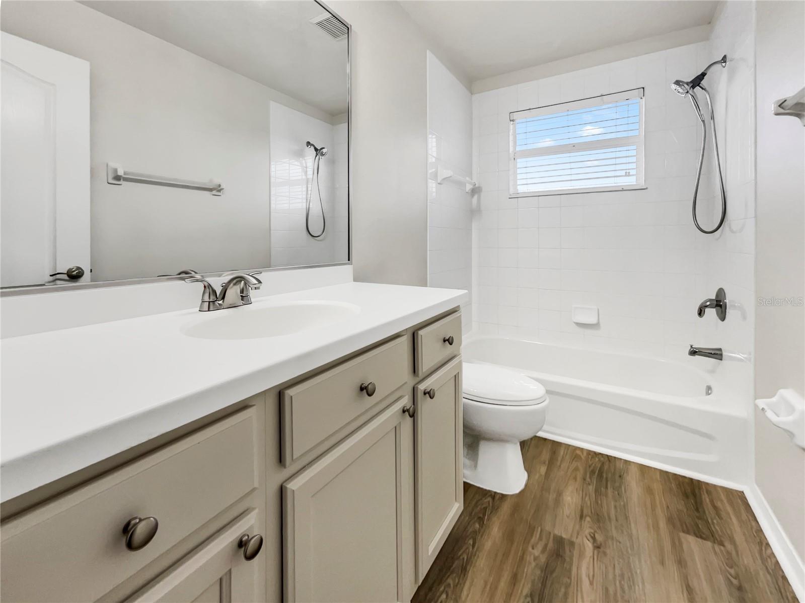 9003 WILLOWBROOK CIR