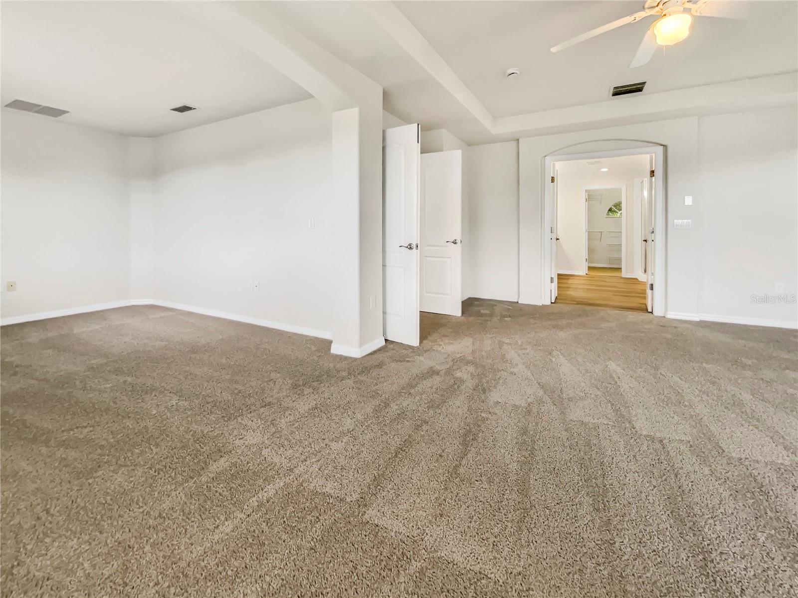 9003 WILLOWBROOK CIR