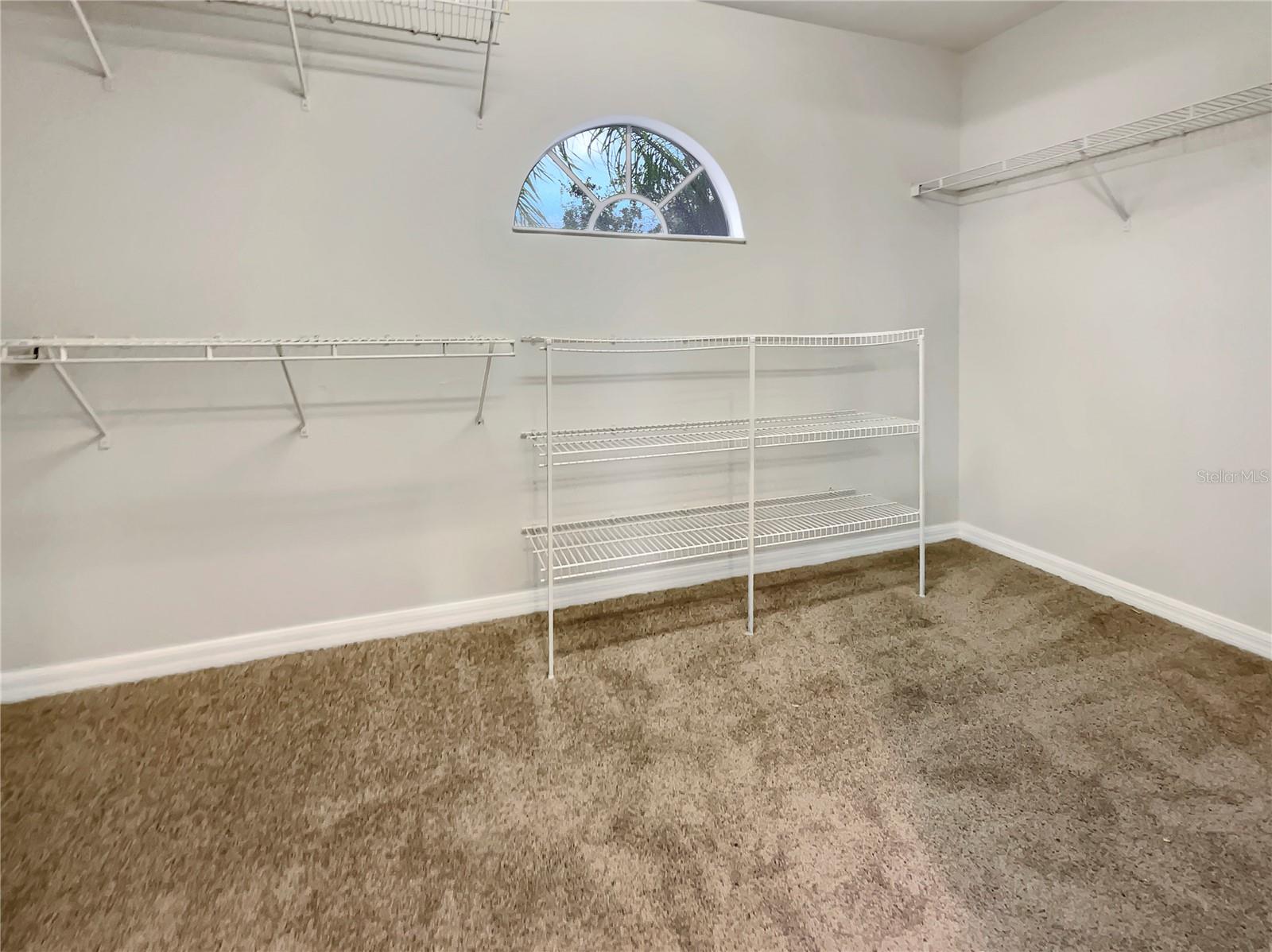 9003 WILLOWBROOK CIR