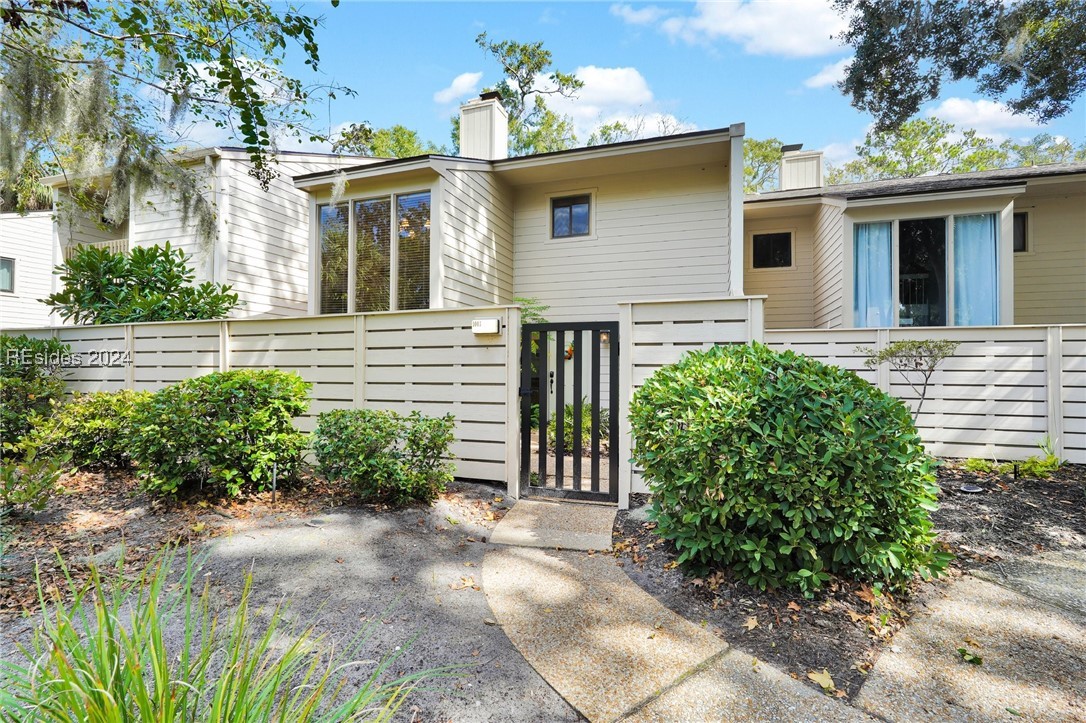 63 Shipyard Drive Unit: 1003