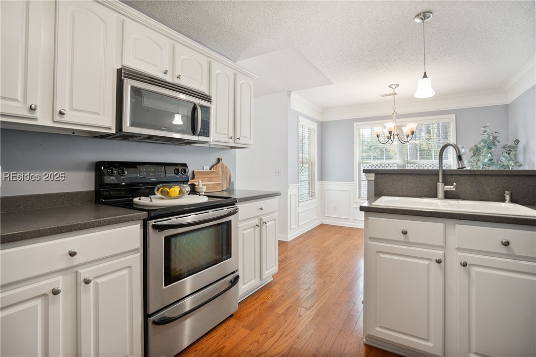 28 Mayfair Drive