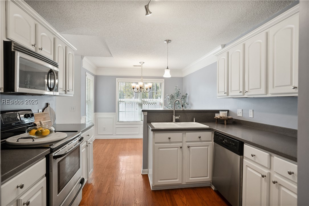 28 Mayfair Drive