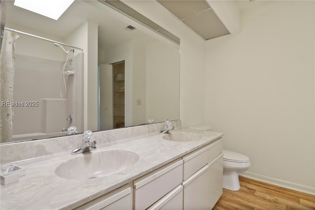 5 Gumtree Road Unit: I-32