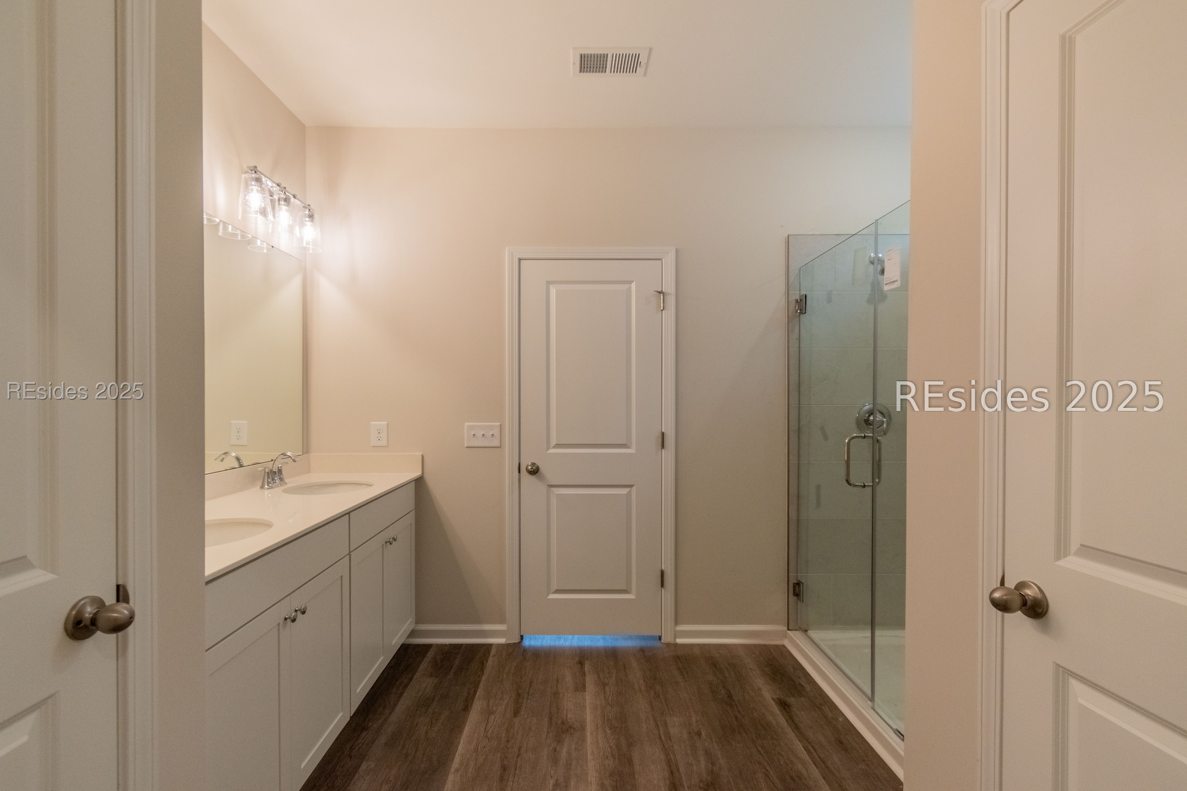 163 Standing Oaks Drive