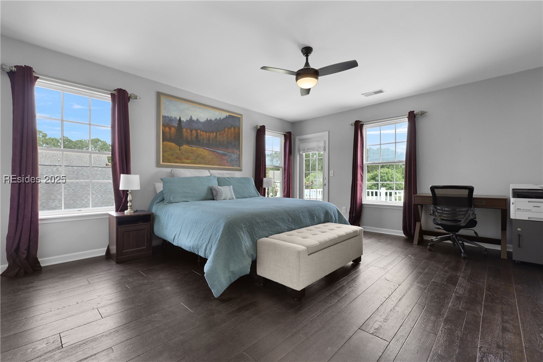 7 Running Oak Drive