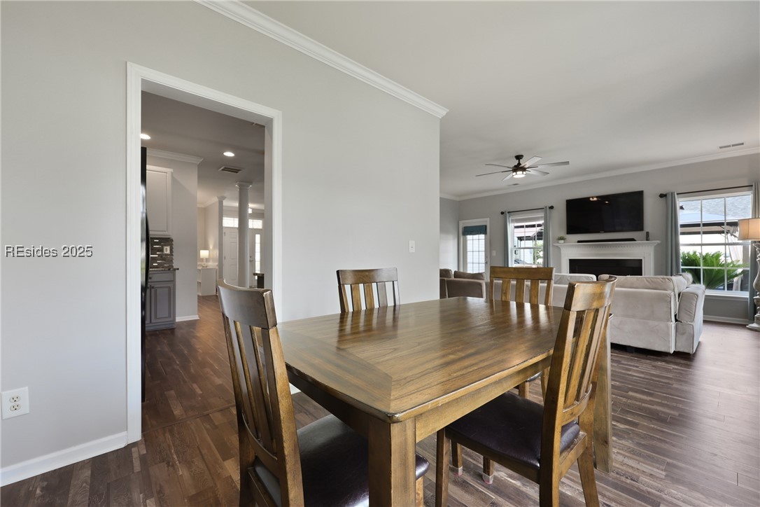 7 Running Oak Drive