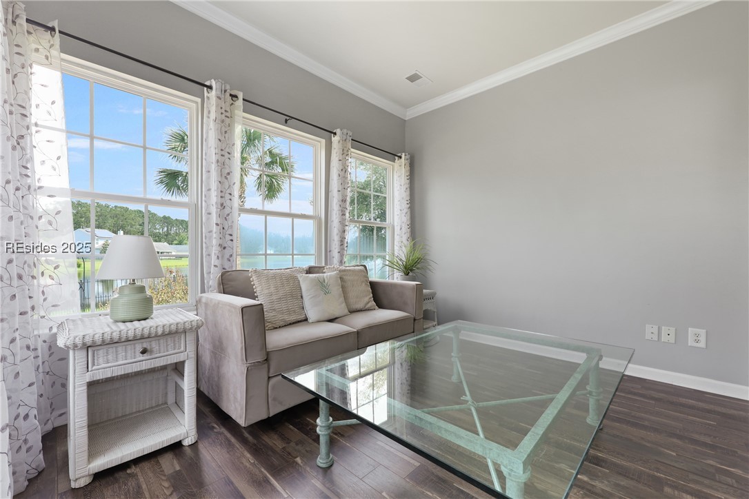 7 Running Oak Drive