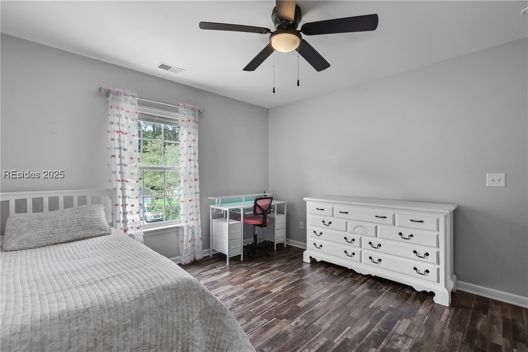 7 Running Oak Drive
