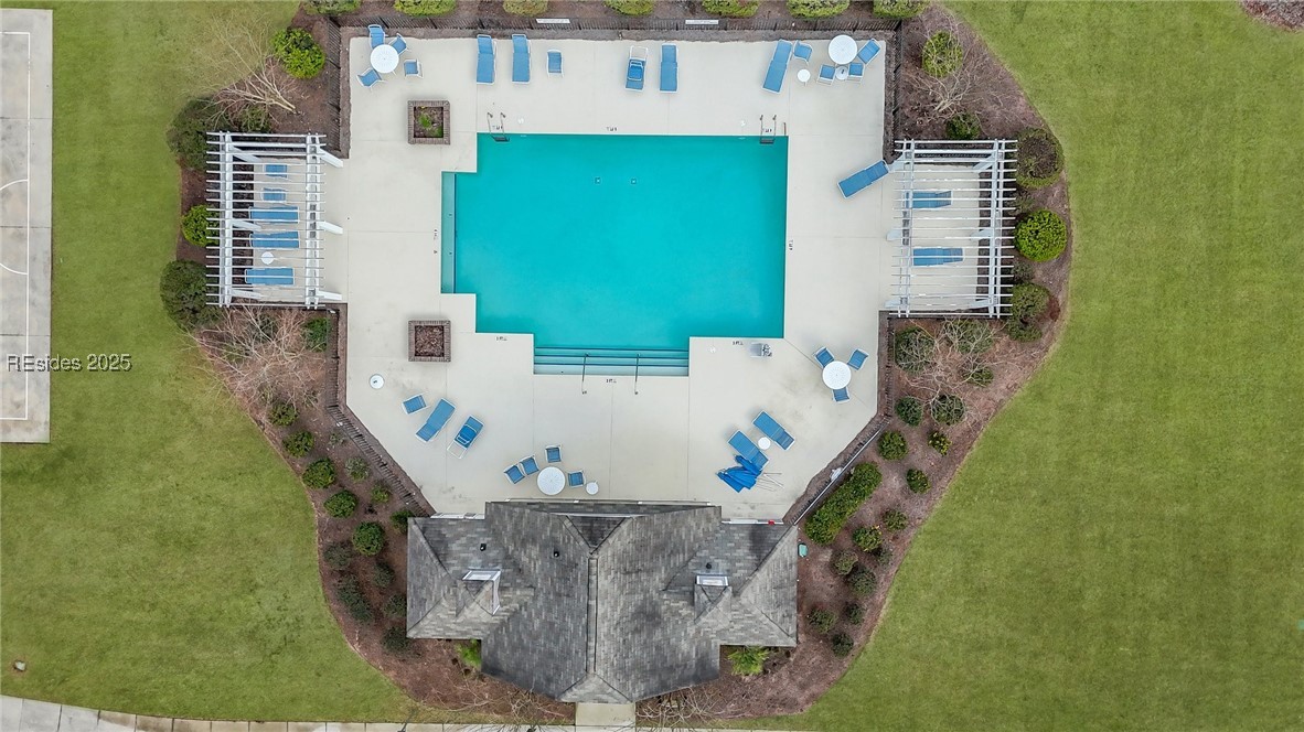 7 Running Oak Drive