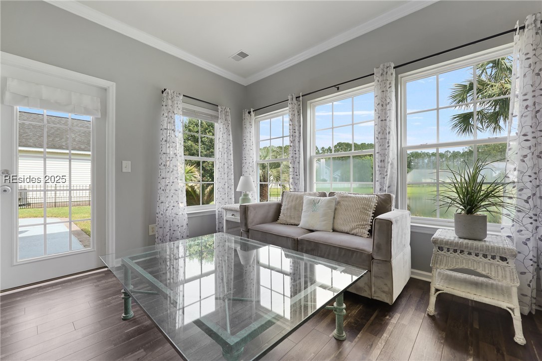 7 Running Oak Drive