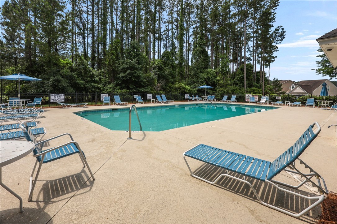 7 Running Oak Drive