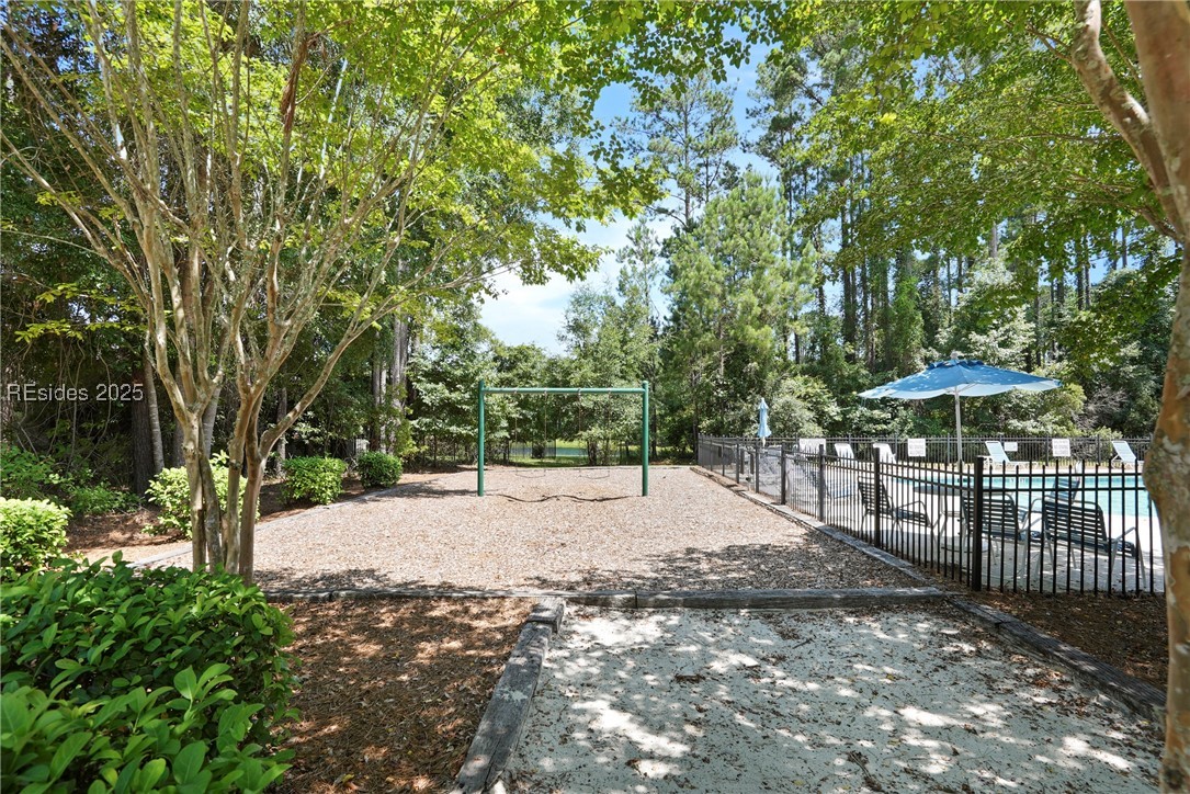 62 Running Oak Drive