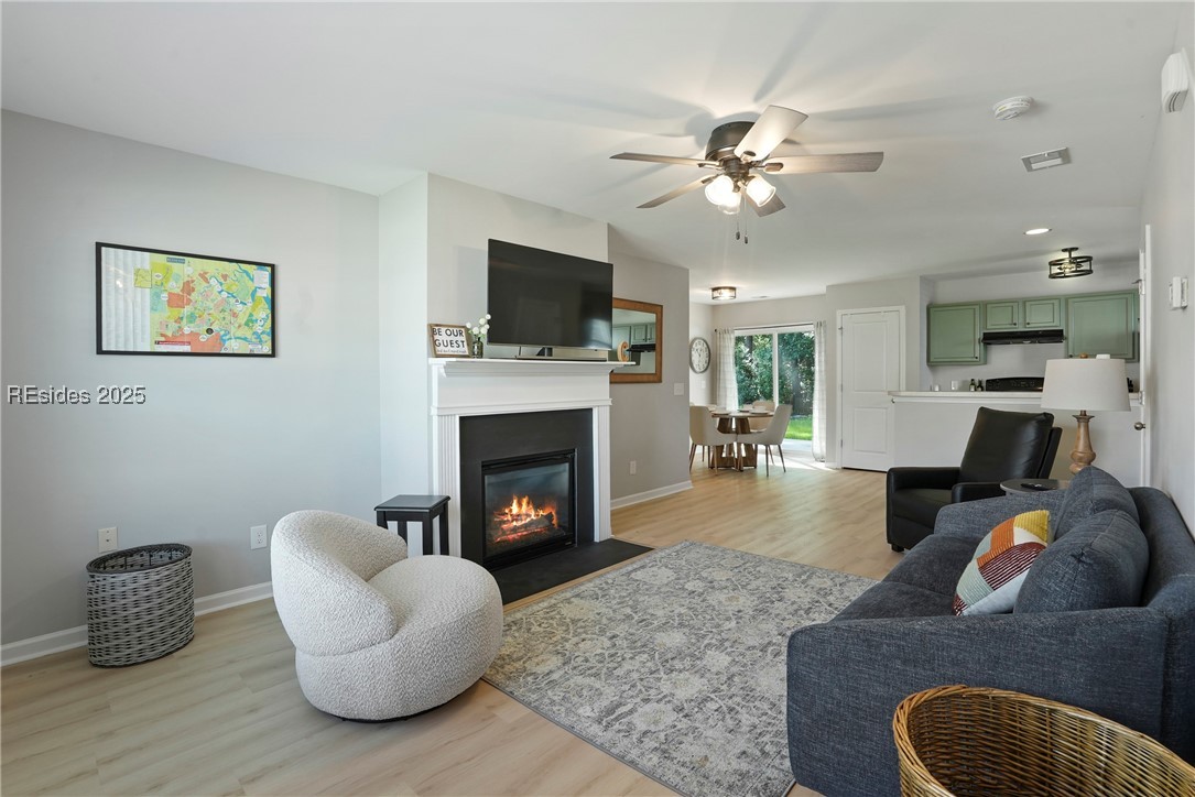 62 Running Oak Drive