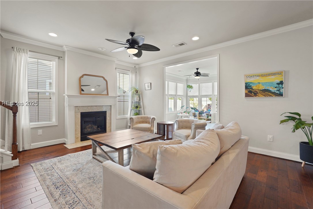 44 7th Avenue