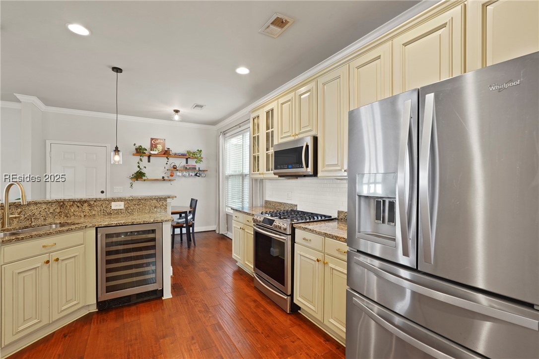 44 7th Avenue