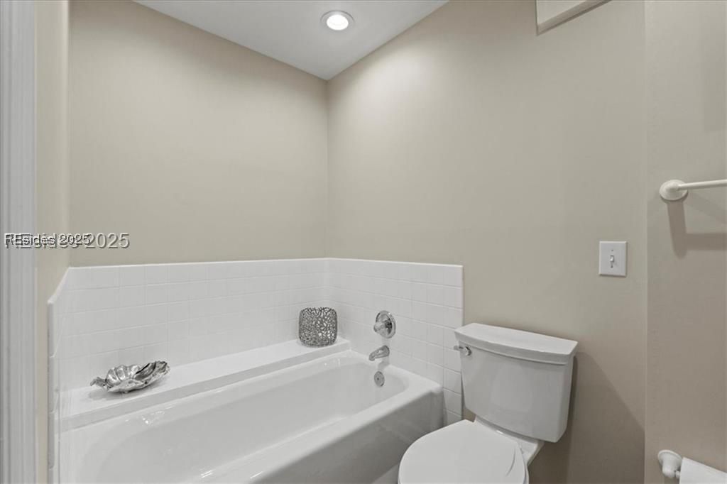 73 Skull Creek Drive Unit: 205