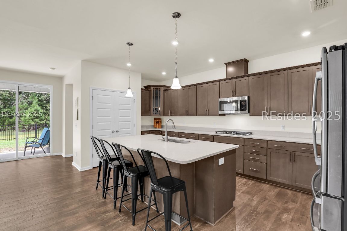 33 Mainland Lakes Drive