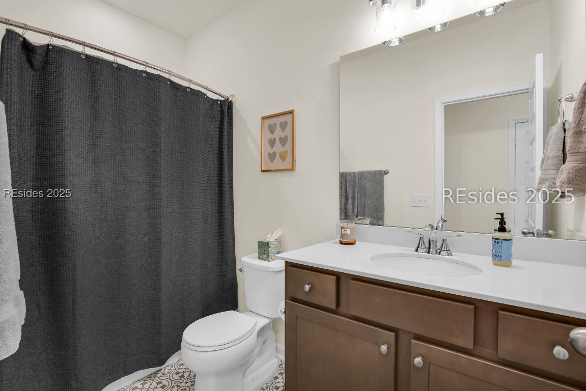 33 Mainland Lakes Drive