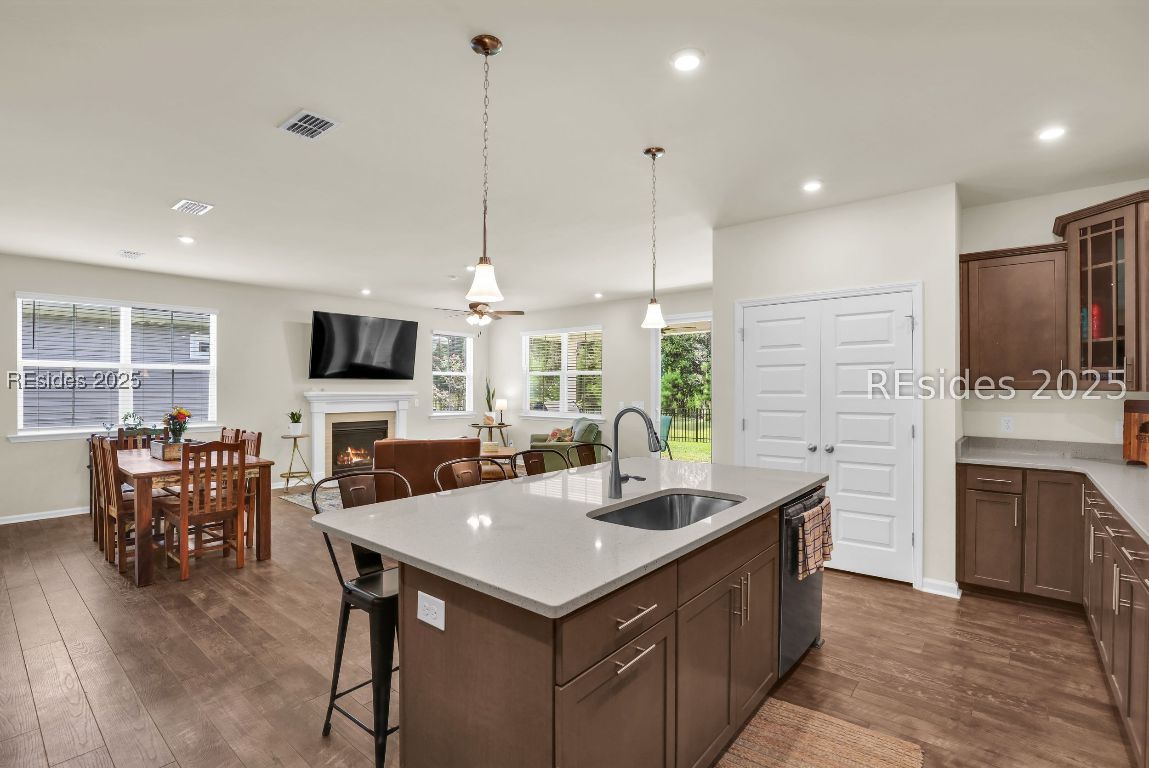 33 Mainland Lakes Drive