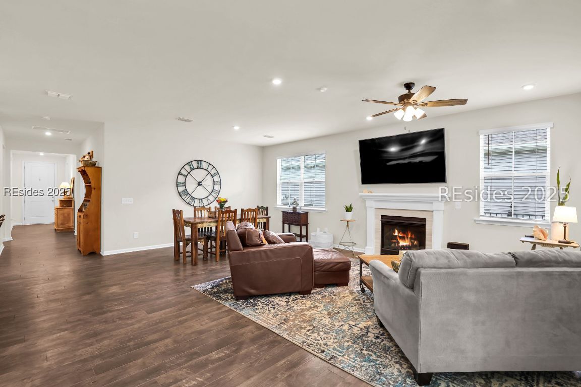 33 Mainland Lakes Drive