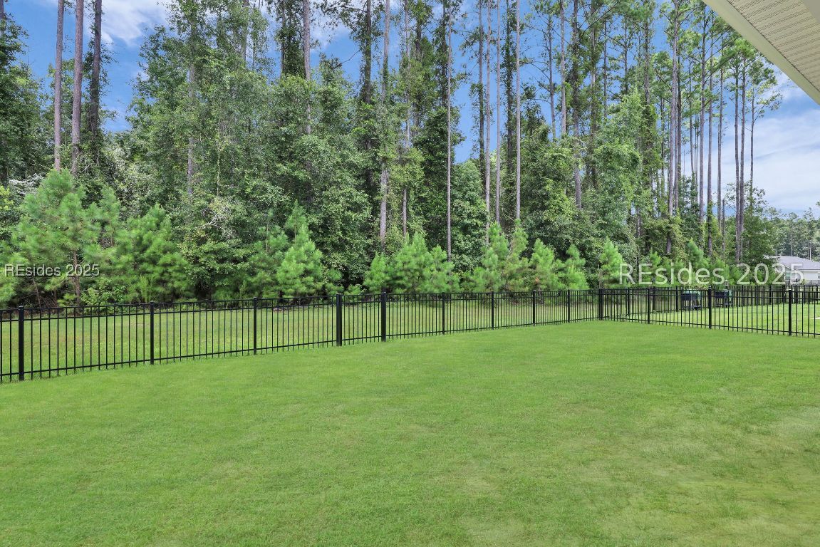 33 Mainland Lakes Drive