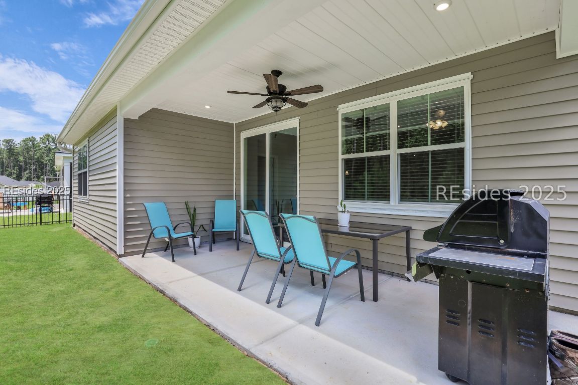 33 Mainland Lakes Drive