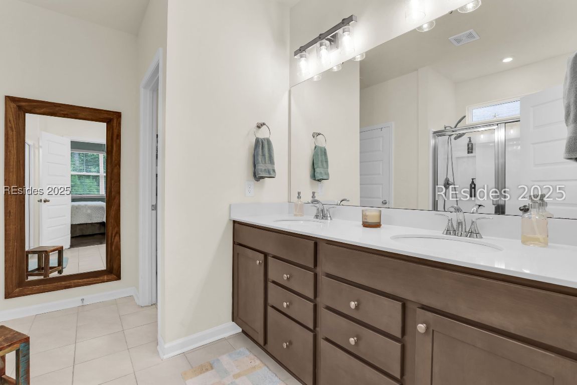 33 Mainland Lakes Drive