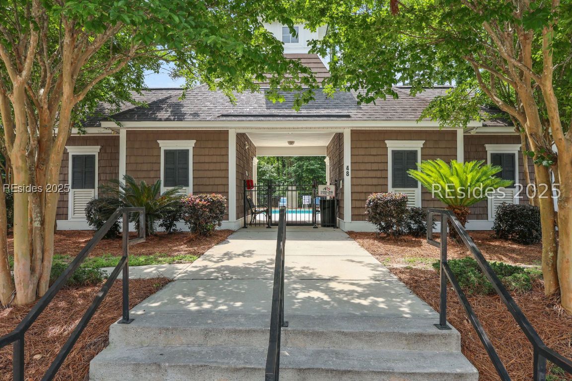 4 Swamp White Oak Drive