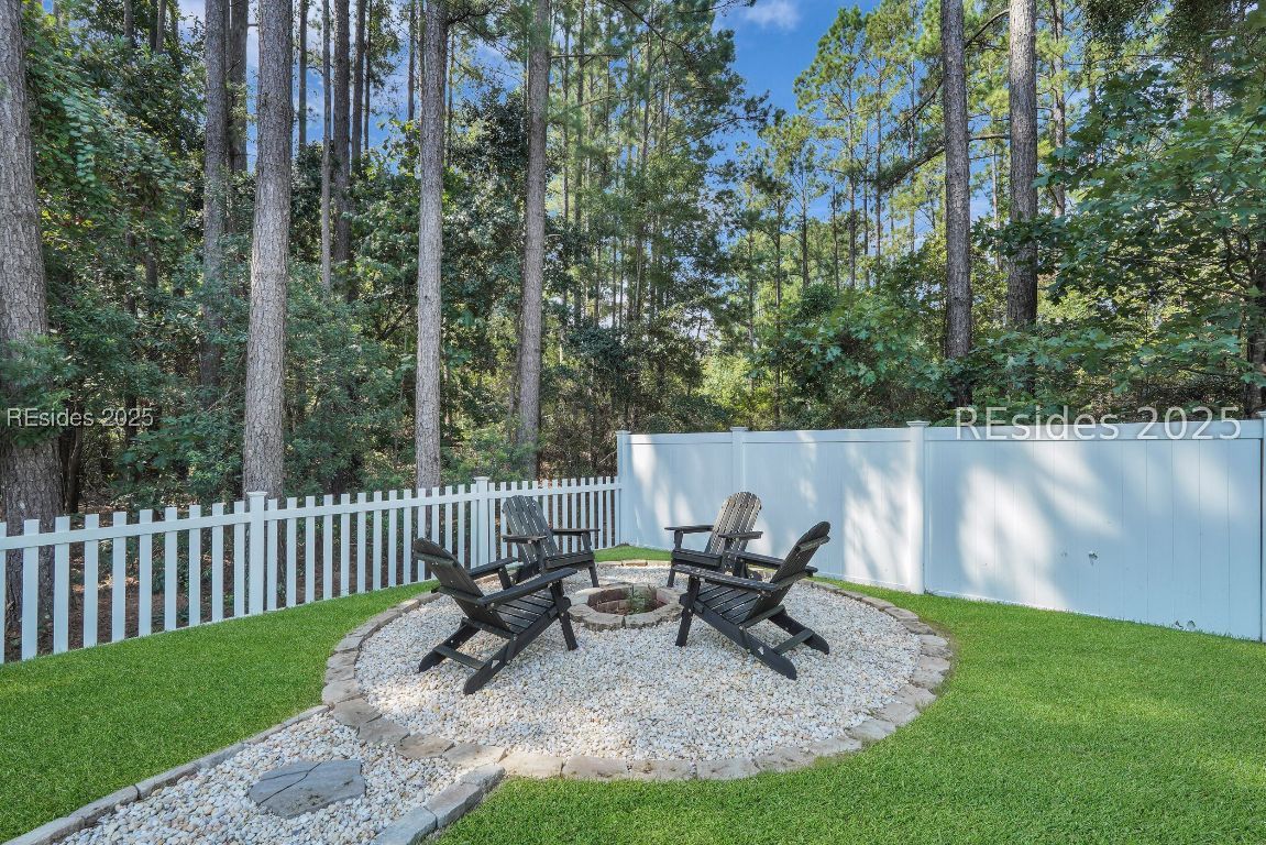 4 Swamp White Oak Drive