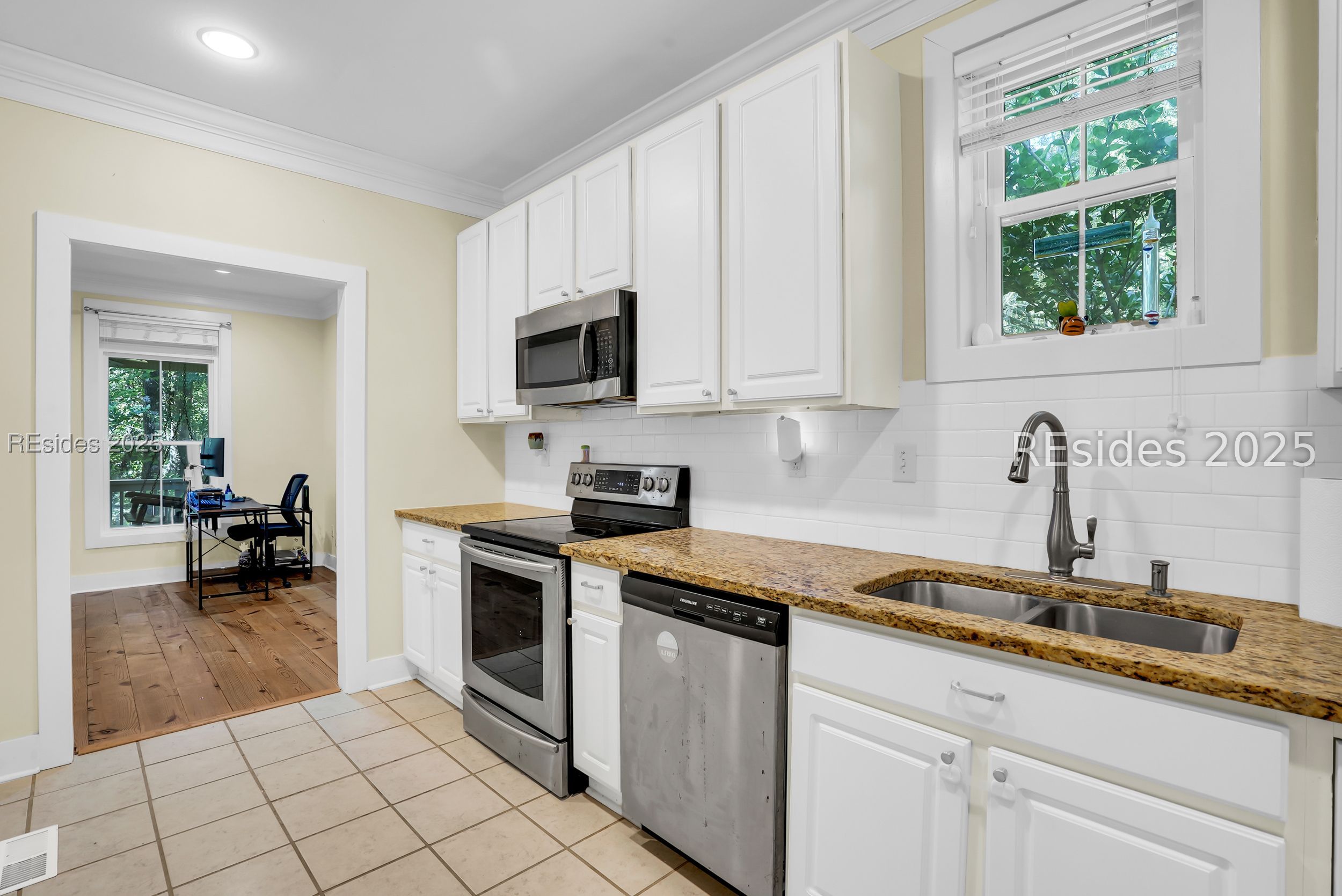 576 McCormack Avenue