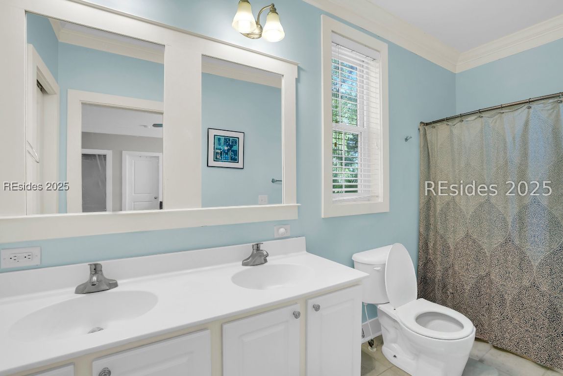 576 McCormack Avenue