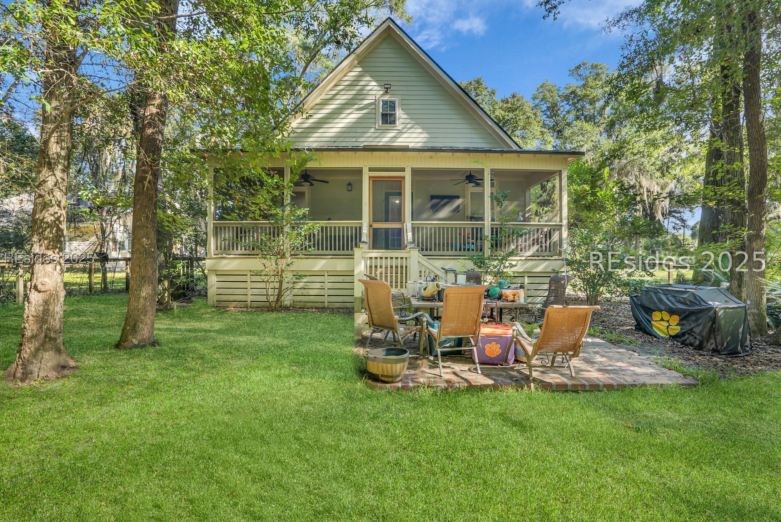 576 McCormack Avenue