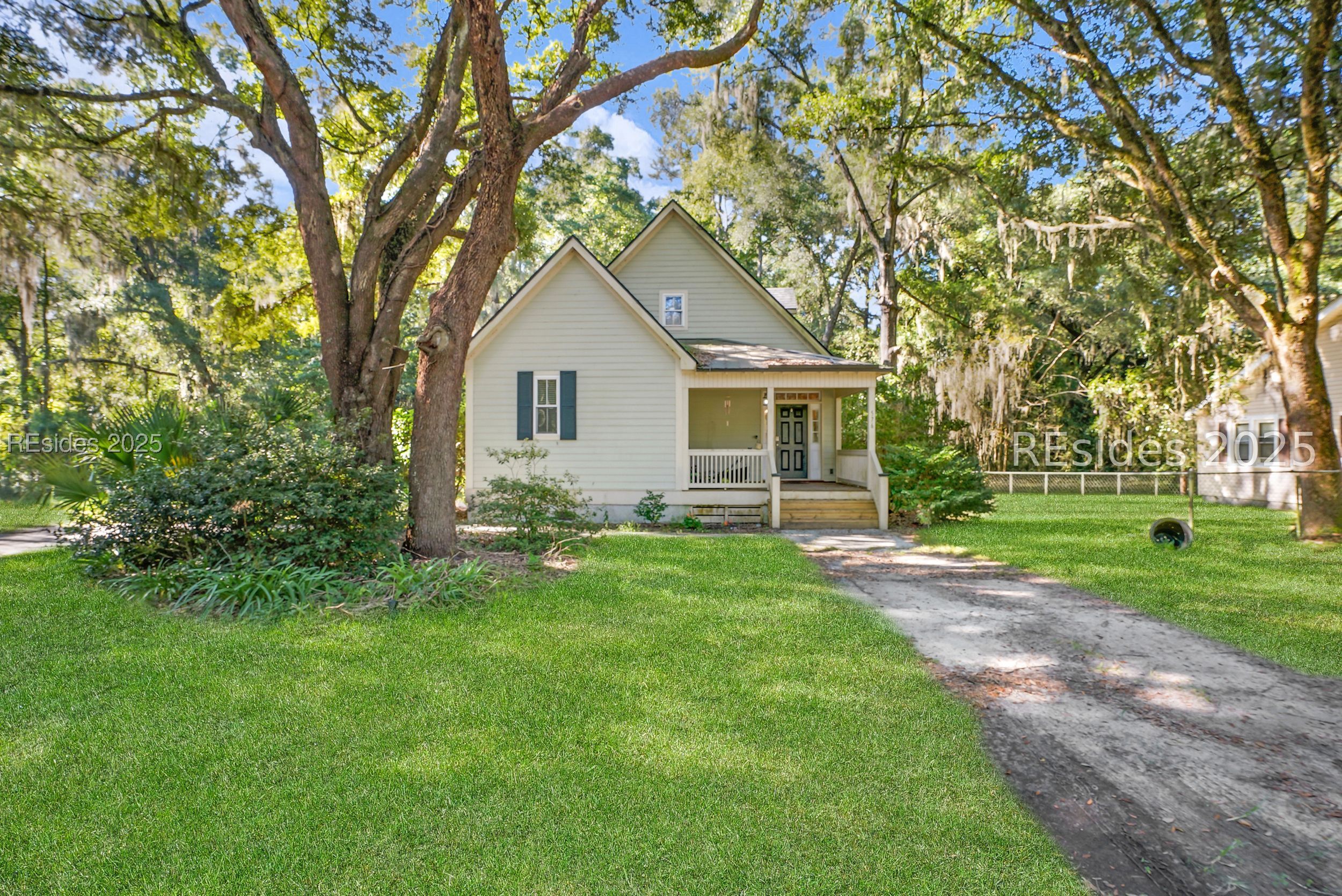 576 McCormack Avenue