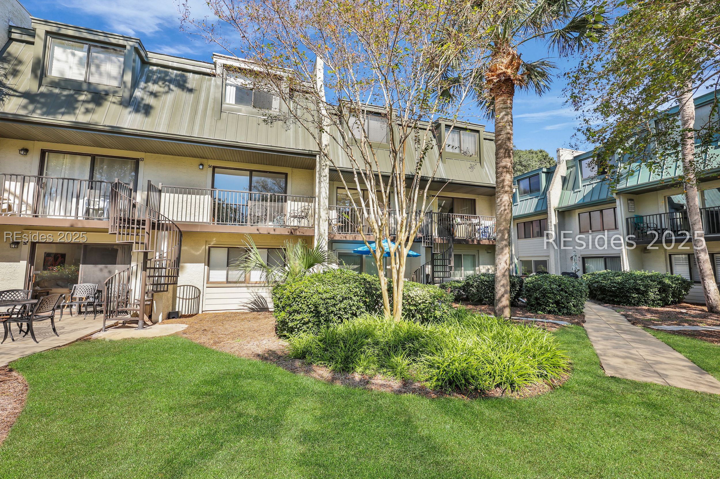 26 Forest Beach Drive Unit: 56