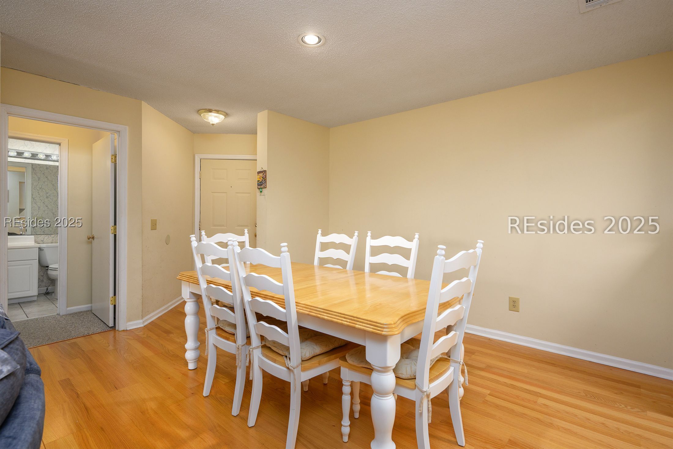 28 Forest Cove Unit: 28