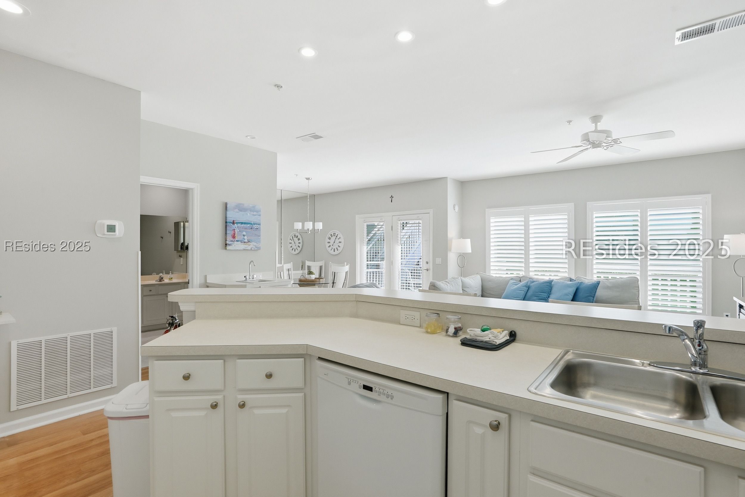 19 Wimbledon Court Unit: 203