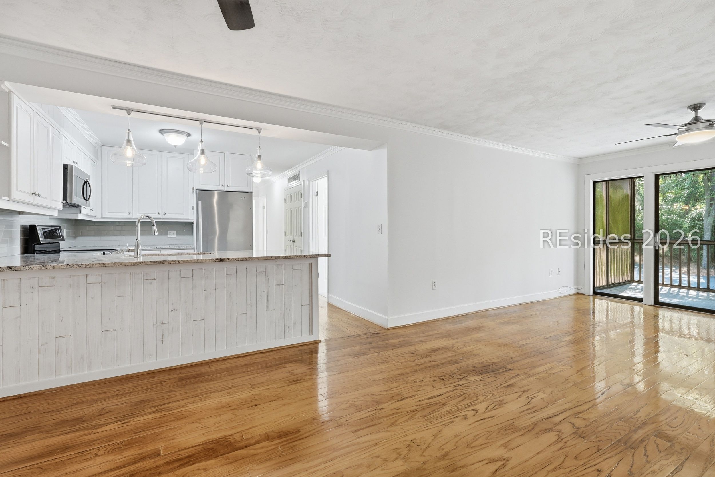 35 Three Mast Lane Unit: 35