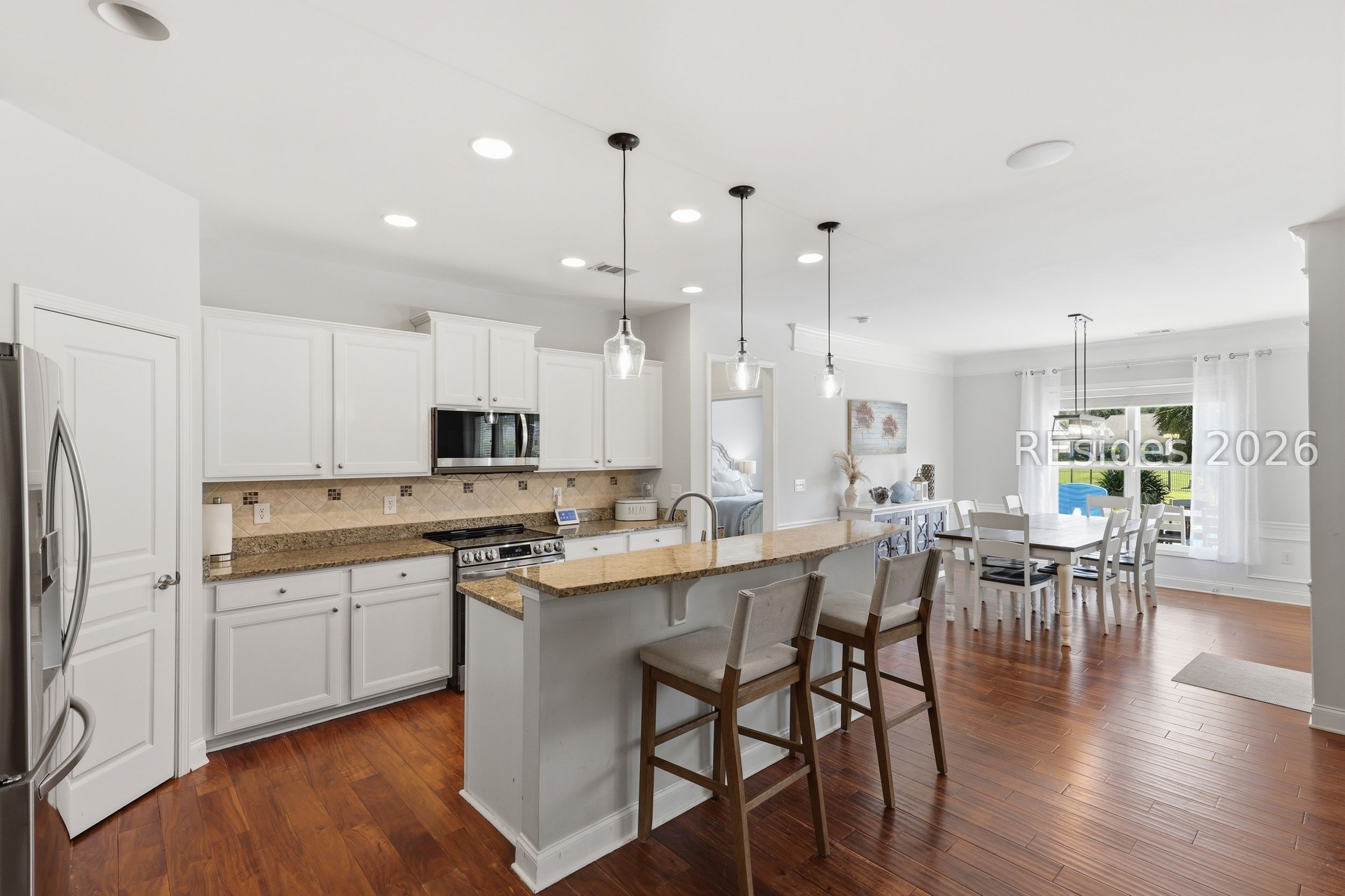4 Maywood Way