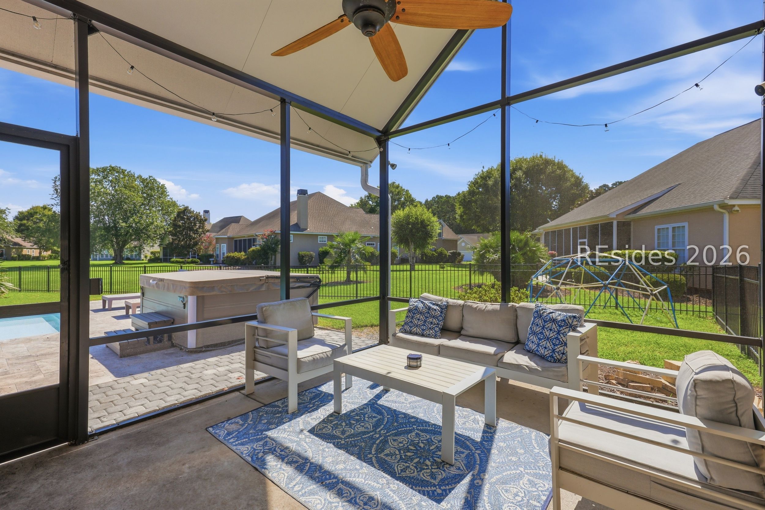 4 Maywood Way