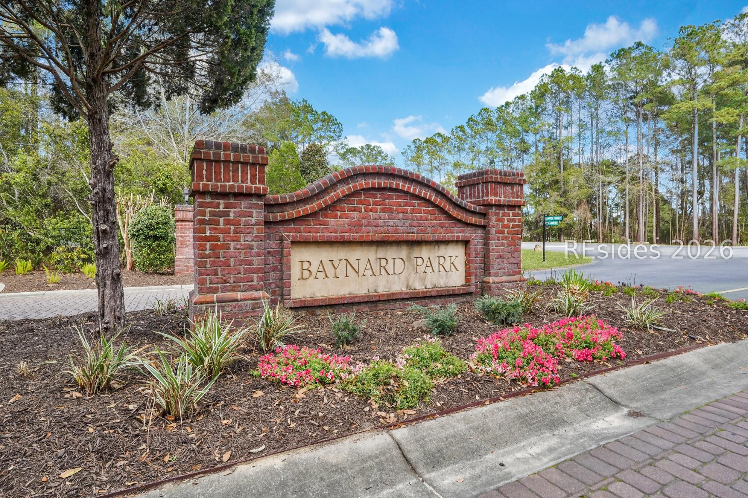 4 Maywood Way