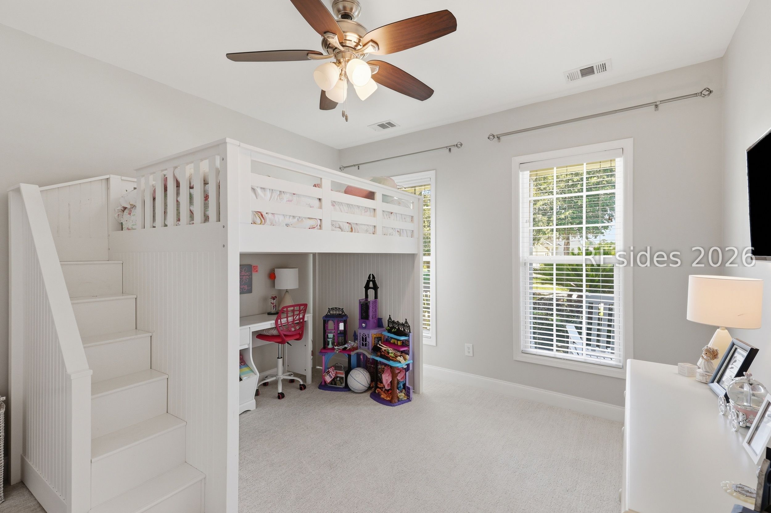4 Maywood Way