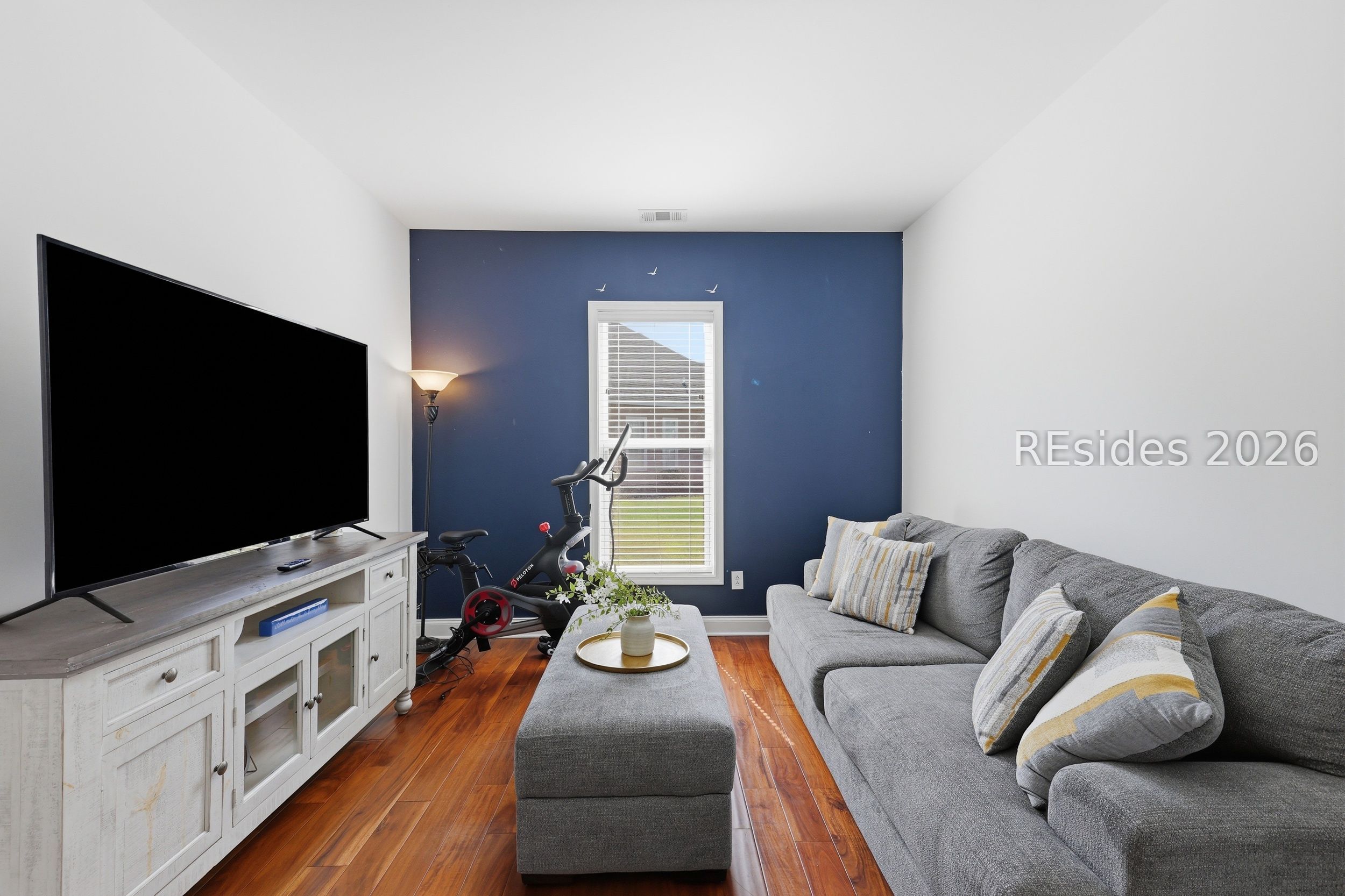 4 Maywood Way